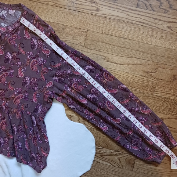 So • Women Junior's Boho Paisley Long Sleeve Lace Up Textured Peplum Top - Picture 8 of 12